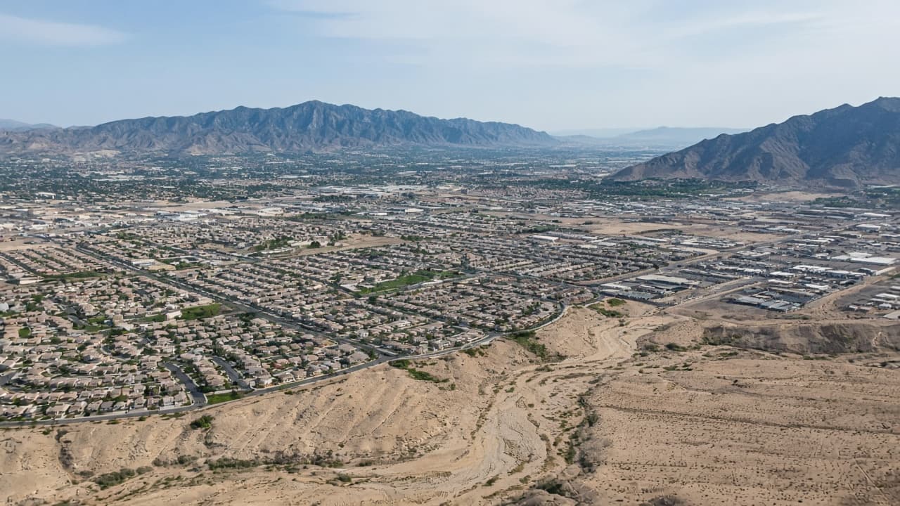 Aerial of Clark County Nevada suburban housing and mountains — About Clark County, Nevada